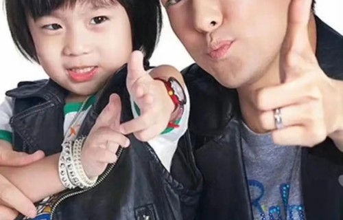 林志颖儿子正脸照曝光，16岁Kim穿宽松T恤很清爽，身高接近180cm