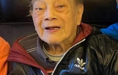 92岁郑雷去世 曾经饰演裘千仞 灵堂摆肌肉照 家人拒绝采访体面告别