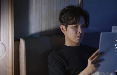 《蜜语纪》纪封和许蜜语非亲非故，为何总是帮助她？不单单是因为愧疚！