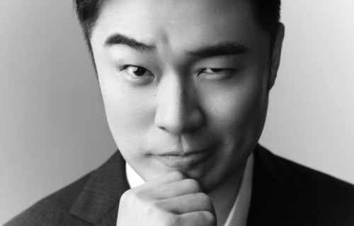 陈赫这次主演的话剧《艺术》主要讲述了什么故事？|米娜|塞尔吉|友情|伊万|友谊