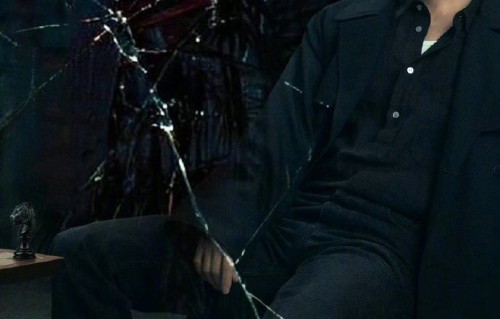 肖战：于静谧棋局中，窥见角色深邃灵魂