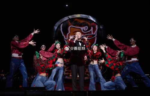 “非要唱”巡回演唱会厦门站岳云鹏还唱了哪些歌，有什么亮点？|故乡谣|白小白|相声|尴尬|舞台