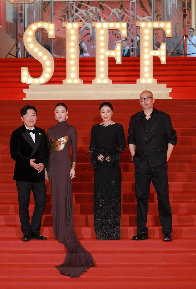 《一个男人和一个女人》剧组。澎湃新闻记者 薛松 图